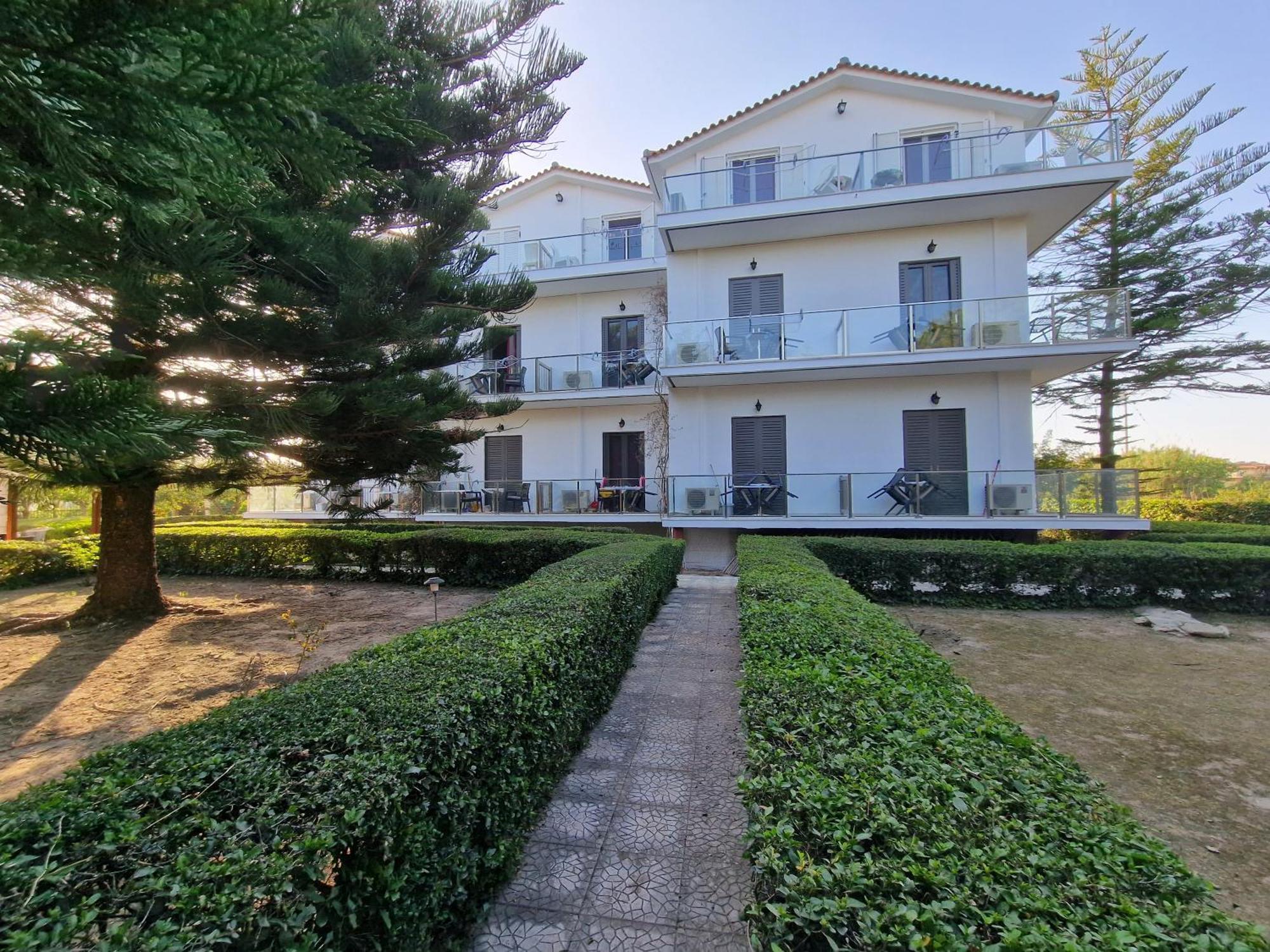 Pettas Apartments Zakynthos Town Exterior photo